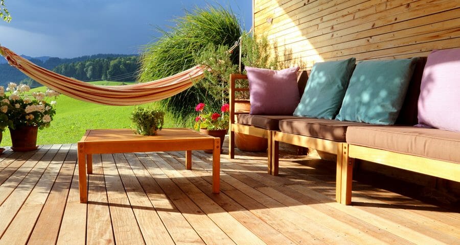 Comment entretenir une terrasse en bois ?