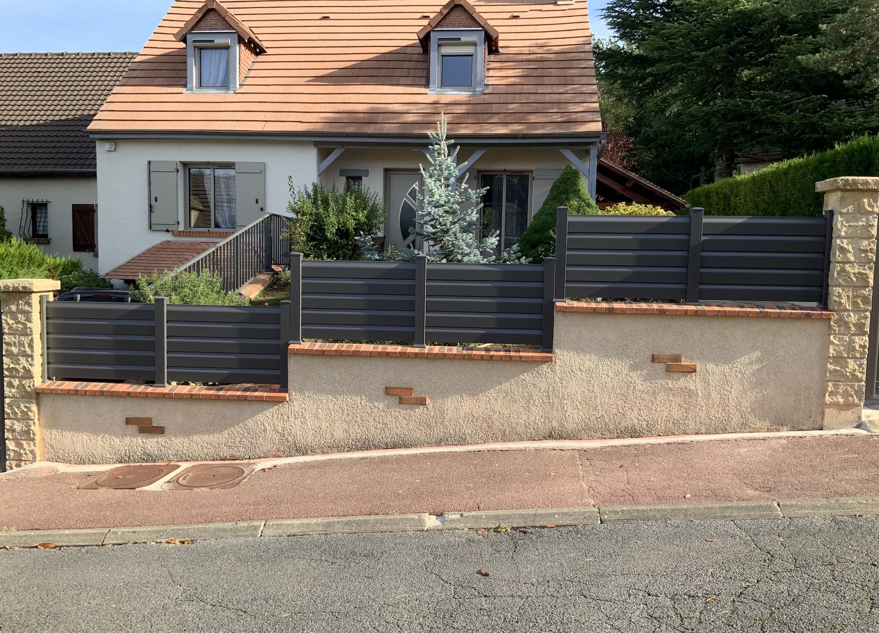 Installation d'une clôture en aluminium à Baulne