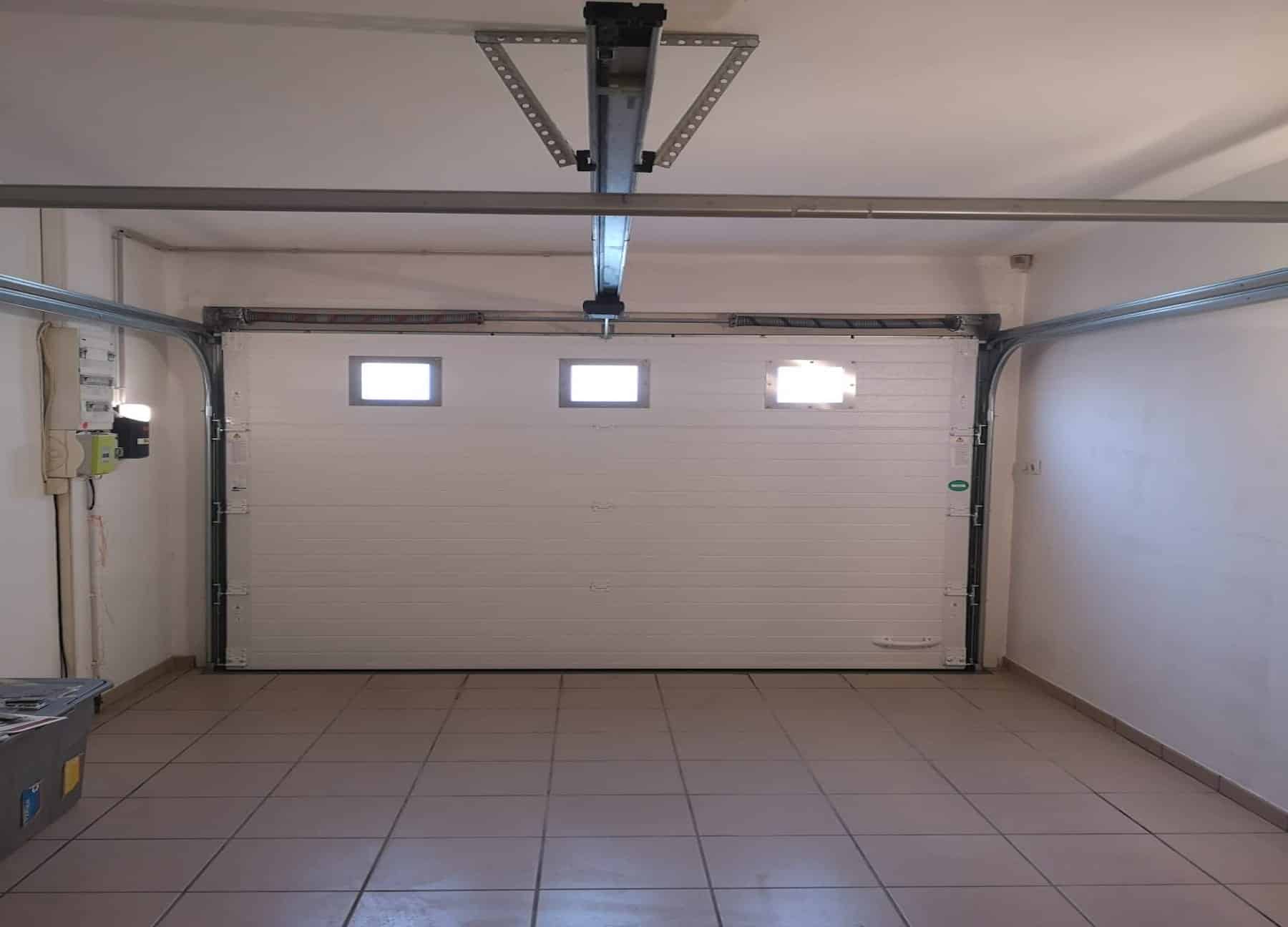 remplacement d'une porte de garage à la Ferté-Alais